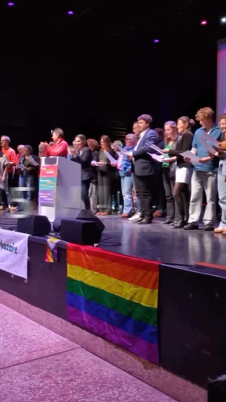 Retour en vidéo sur notre meeting de Jeudi dernier à l’Alvéole 12 ! Merci à tous pour votre soutien ! #municipales2026 #saintnazaire #ensemblesoyonssaintnazaire #municipales #meeting